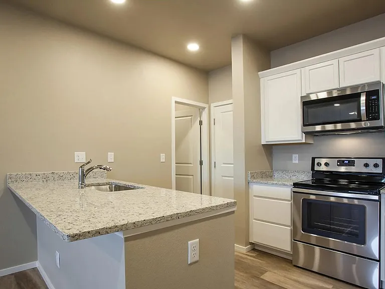 3653 Ronald Reagan Ave — Photo 7