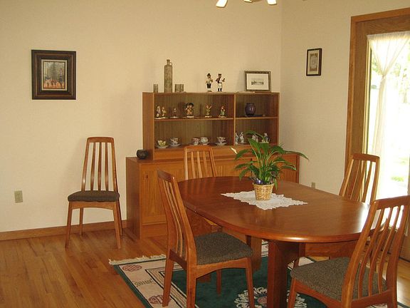 Dining Room, Oak Floor