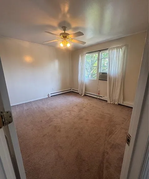 611 Peconic Ave — Photo 7