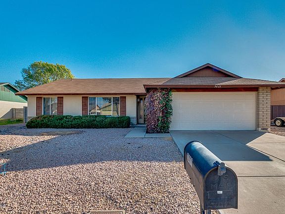 NICE BLOCK HOME w/ OPEN LAYOUT