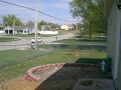 3rd image of 501 Tallgrass Dr