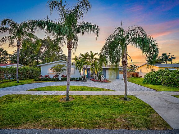 2nd image of 737 Lagoon Drive