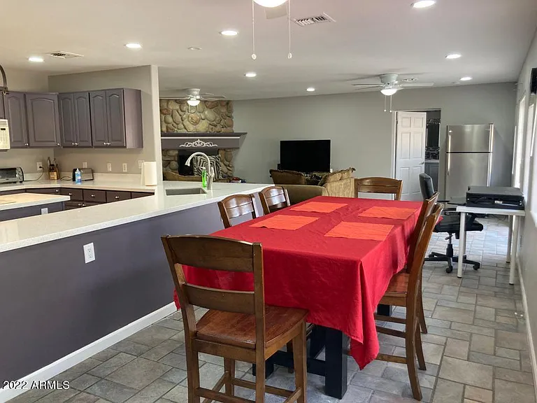 1832 E Alameda Dr — Photo 5