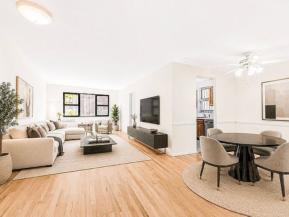 2nd image of 3215 Arlington Ave APT 3E