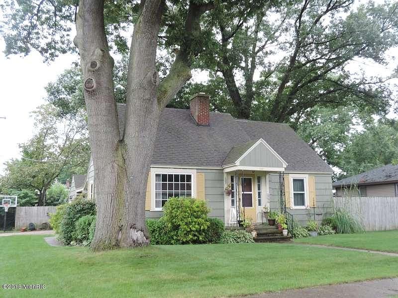1st image of 1321 Moulton Ave