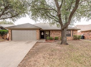 6848 Richfield Dr, North Richland Hills, TX 76182