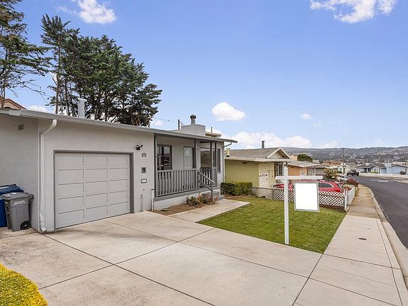 2nd image of 424 Dolores Way