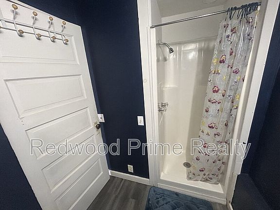 5th image of 908 Main St #101