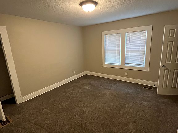 4th image of 210 Cleveland Ave S Floor 1