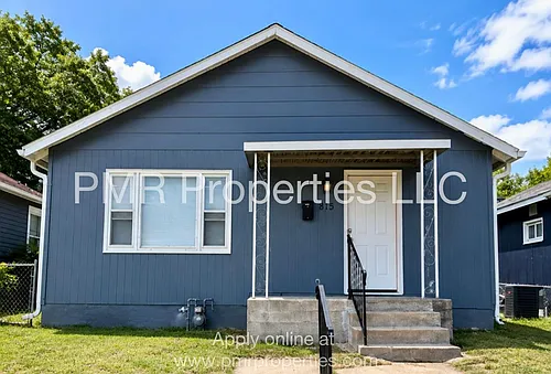 2211 Locust St Photo 1