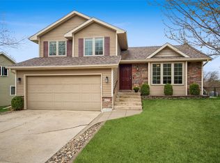 4710 Sawyers Dr, Des Moines, IA 50310