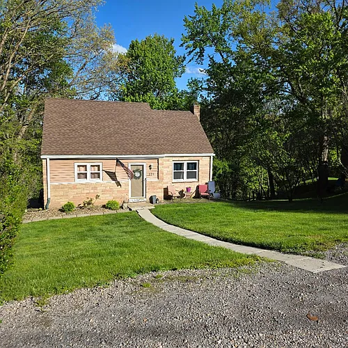 121 Ridge Ave Photo 1