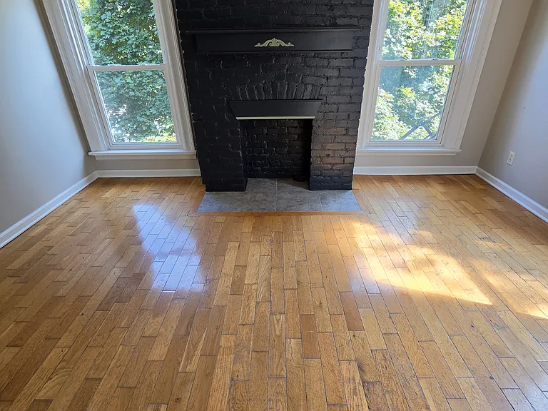 390 Richmond Ave #2 — Photo 2