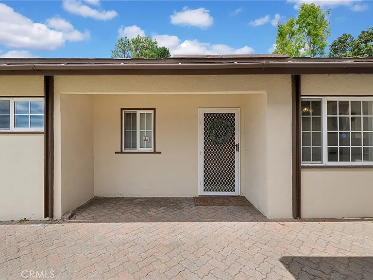 6551 Abbottswood Dr — Photo 4
