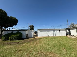 3003 Peerless Ave #E, Bakersfield, CA 93308