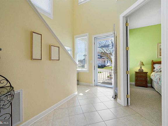 3rd image of 31320 Founders Ave