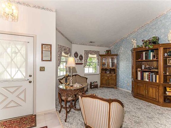 4th image of 1525 Cumberland Way