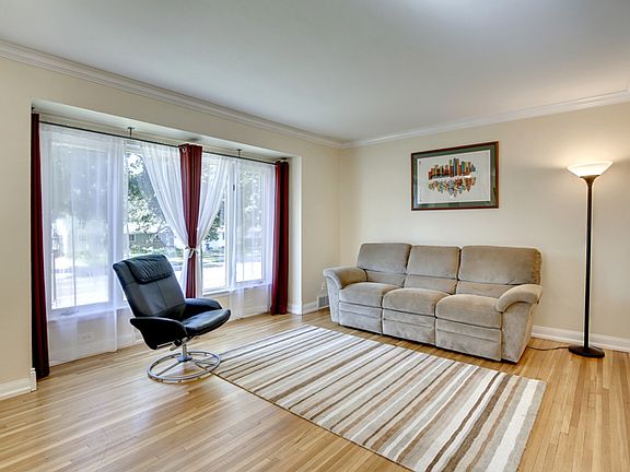 5th image of 1791 Montreal Ave