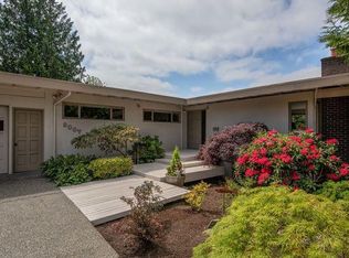 8007 SE 36th St, Mercer Island, WA 98040