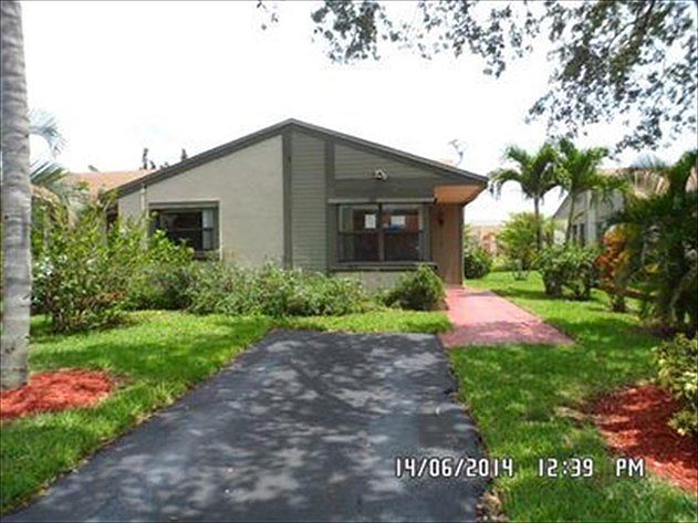 1st image of 8017 NW 41st Ct
