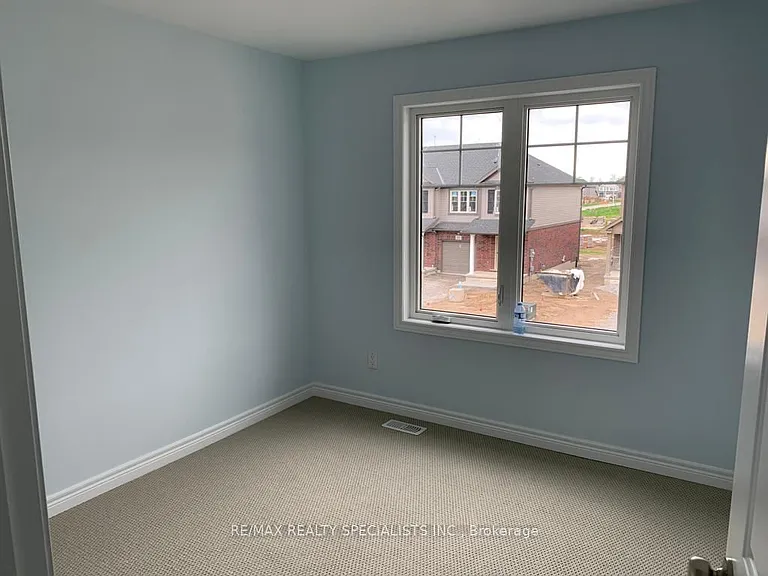 14 Damude Ave — Photo 11