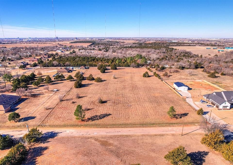 1st image of N Hassett Rd