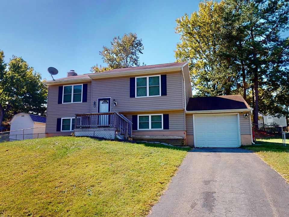 1st image of 21963 Stoney Brook Ct