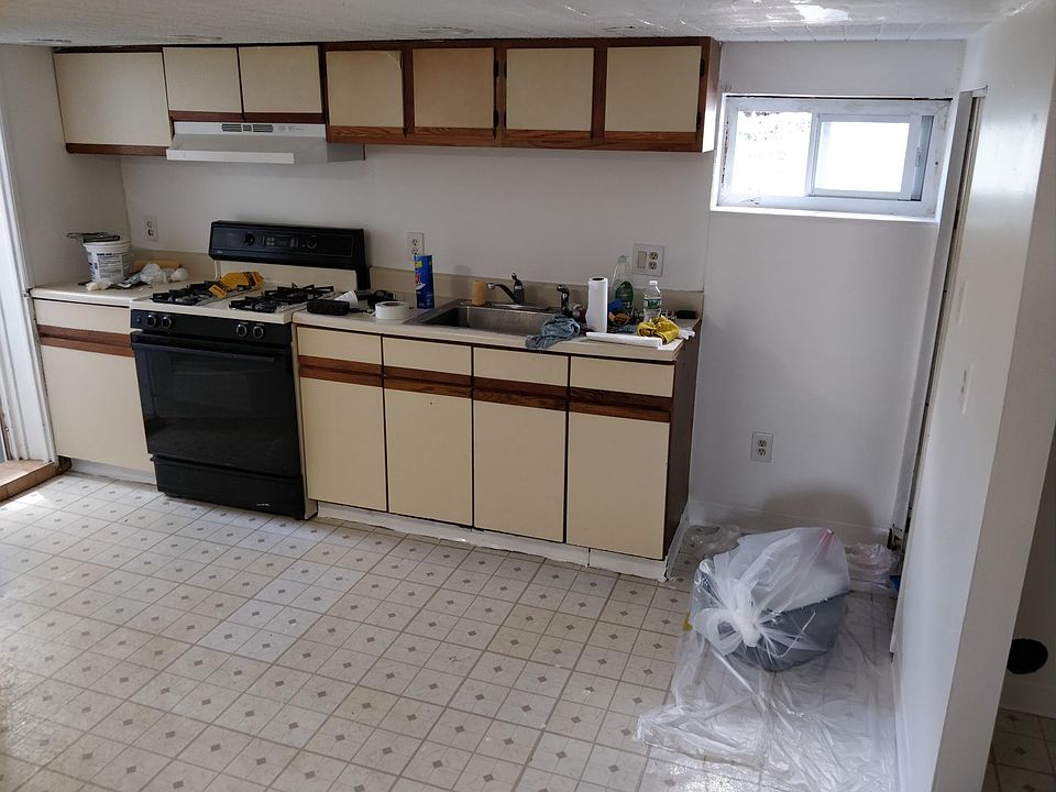 1st image of 103 Tapley Ave #1