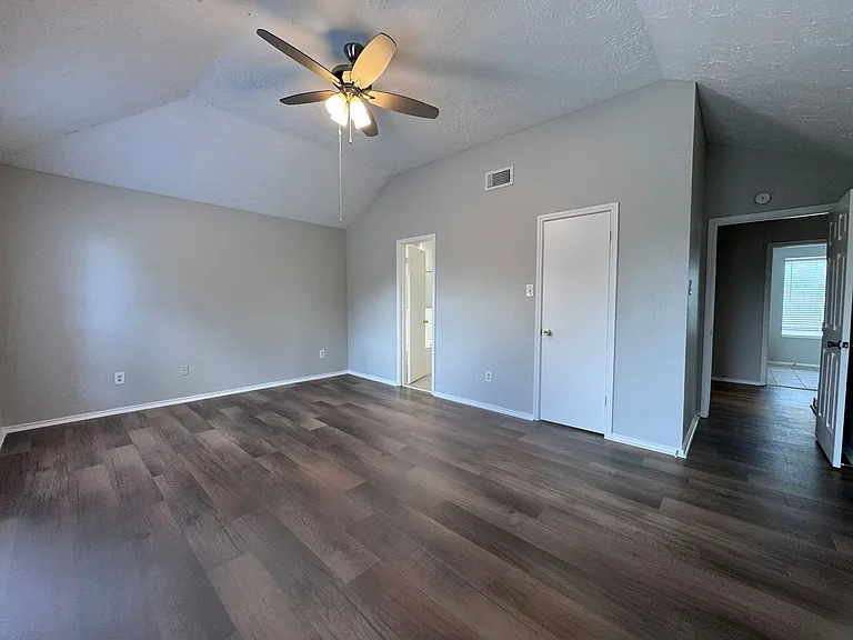 12303 Glenmeadow Dr — Photo 3