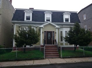 35 Moseley St, Dorchester, MA 02125