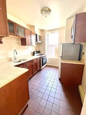 3rd image of 635 Flatbush Ave #3C