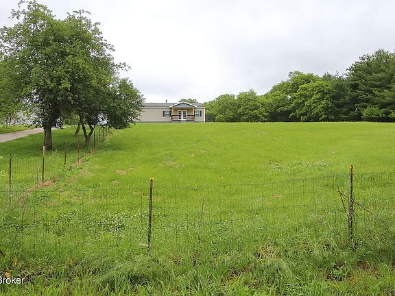 2nd image of 41 Travis Rd