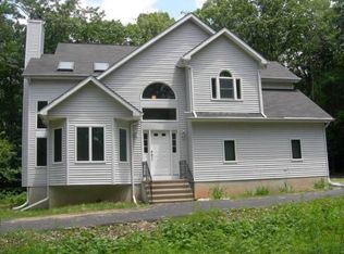 131 Chipperfield Dr, Effort, PA 18330