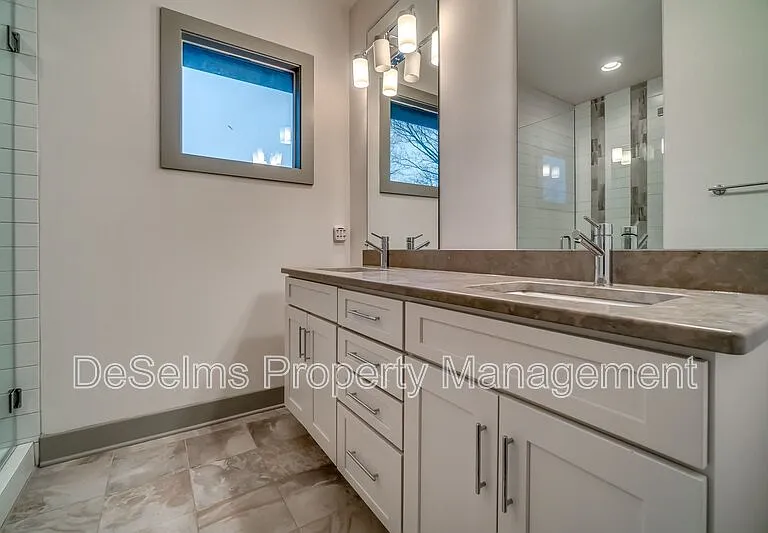 917B Spain Ave — Photo 12