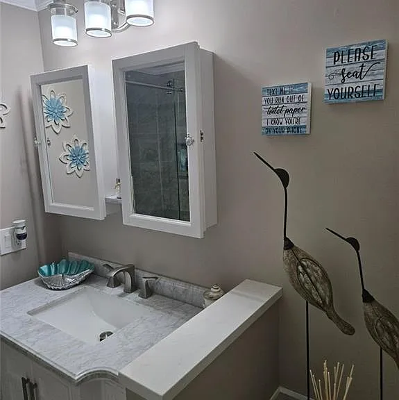114 Elise Dr — Photo 8