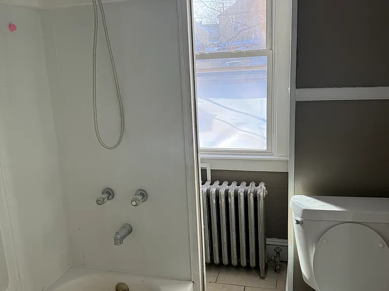41 S 14th St — Photo 8