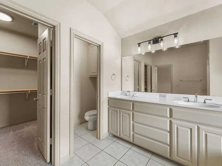 511 Mariner Dr — Photo 23