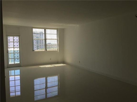 2nd image of 19370 Collins Ave APT 1416