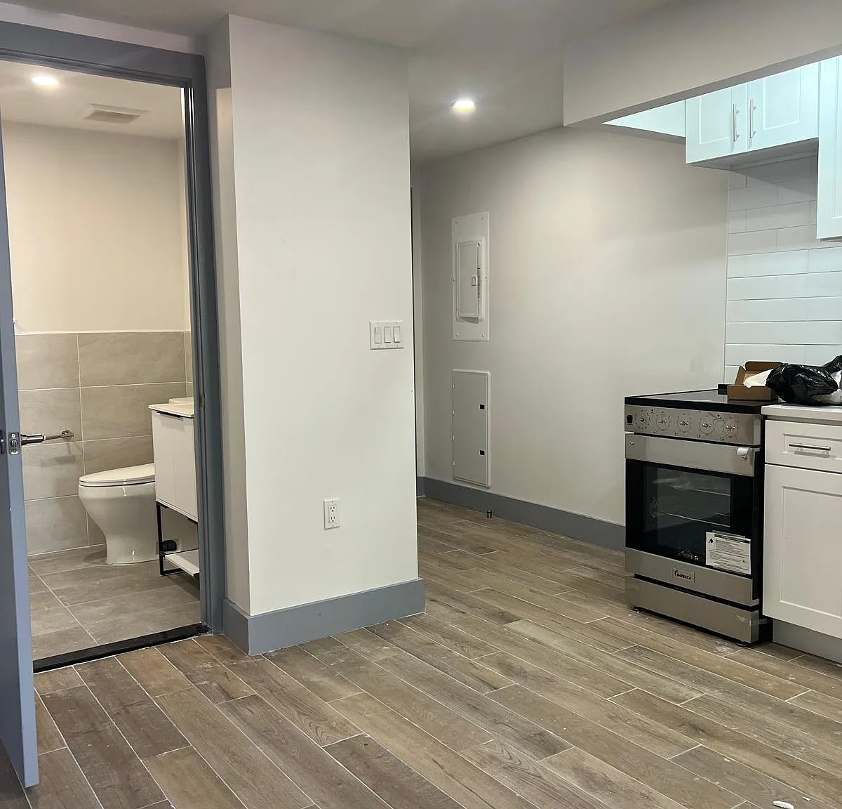 2 bed, 800 sqft, $3,058 — Photo 4
