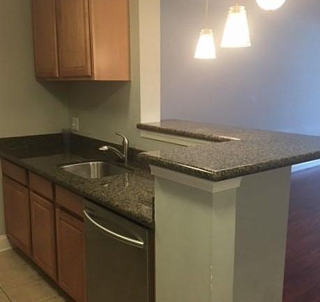 5th image of 3175 Summit Square Dr #5-C4