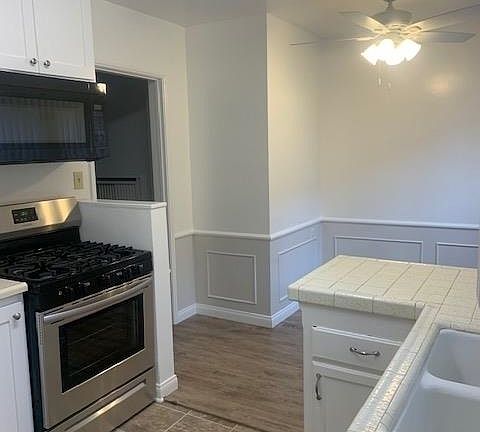 5th image of 140 N Maple St #1-4