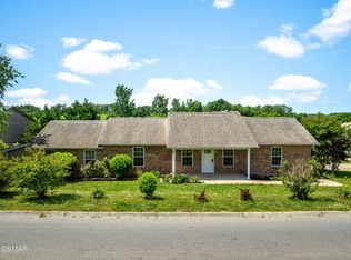 1503 Cloverdale Ct, Sevierville, TN 37862