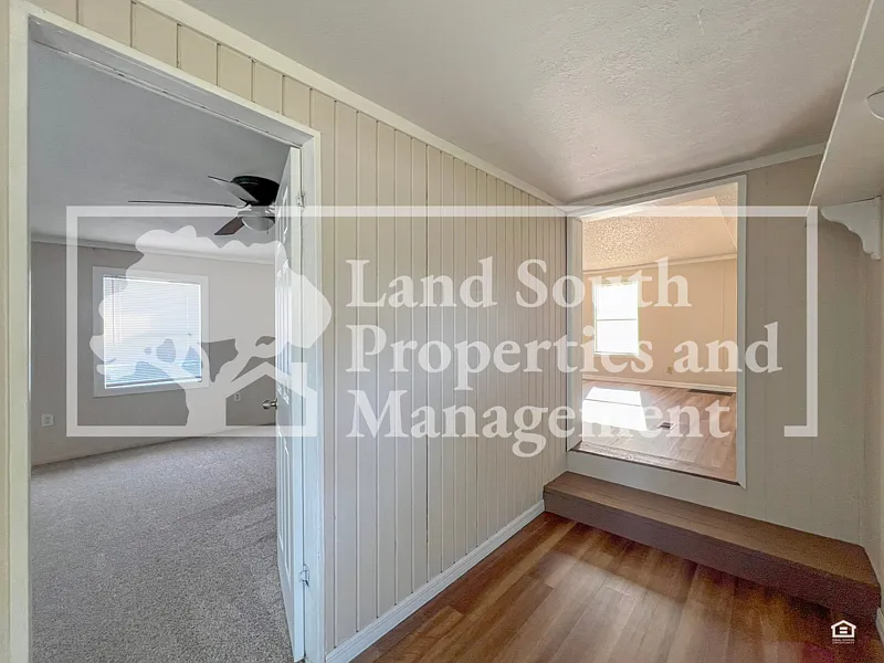 3 bed, 2.0 bath, 924 sqft, $1,750 — Photo 2
