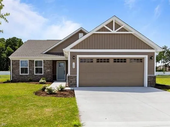 104 Baxter Station Blvd, Moyock, NC 27958