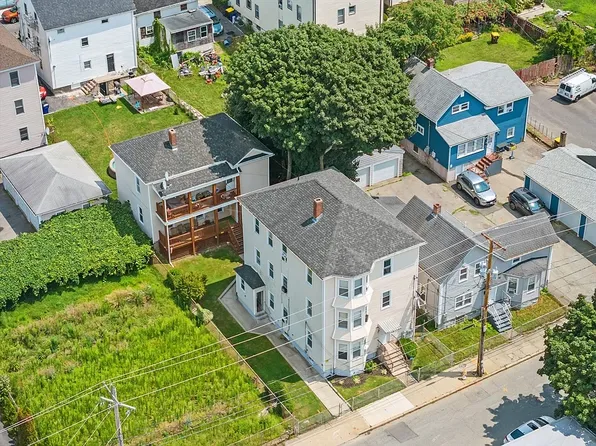 506 Alden St #1, Fall River, MA 02723