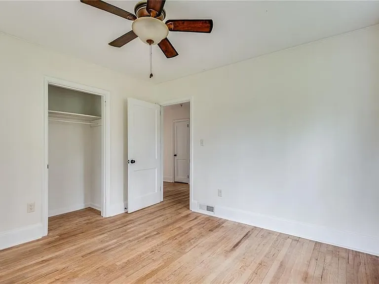 1287 Eastland Rd — Photo 31