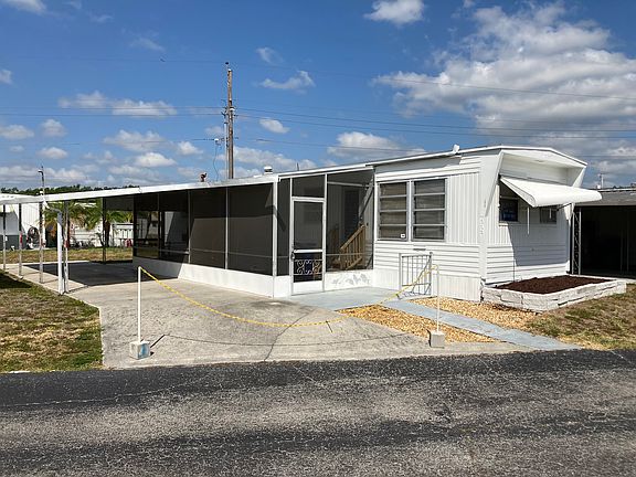 2nd image of 273 Lyndol St #273