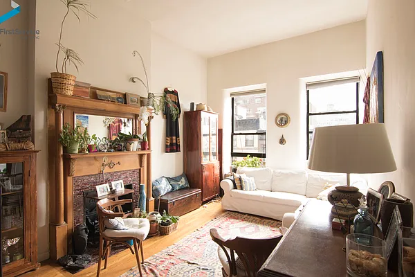 Rented by FirstService Realty (legacy) | media 7