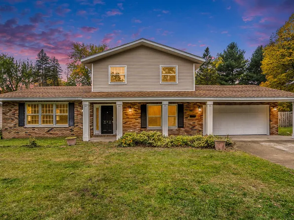 832 Edgehill Pl, Battle Creek, MI 49015