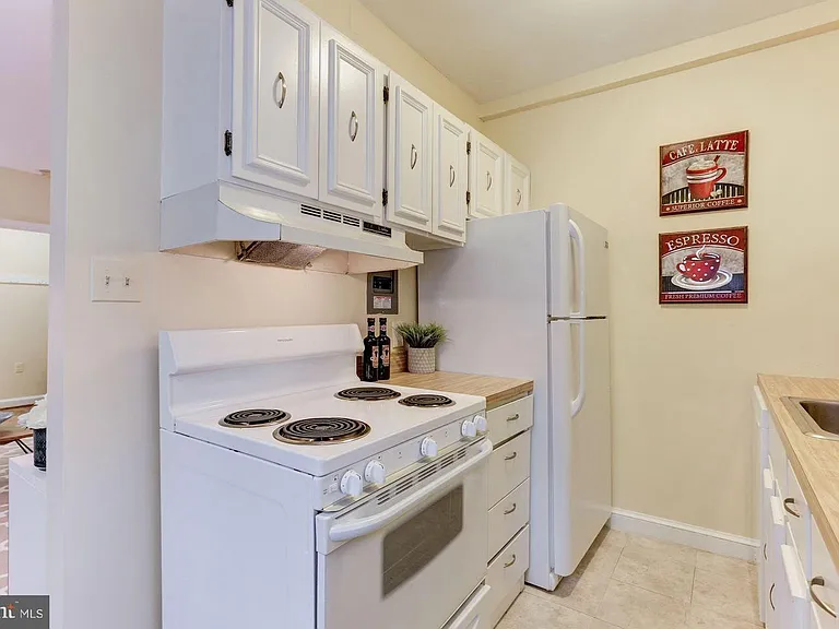 3051 Idaho Ave NW #101 — Photo 5